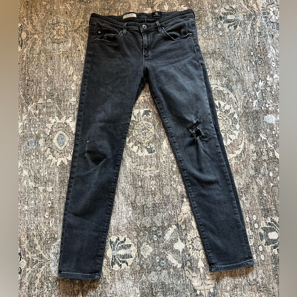 AG Distressed The Steve Ankle Jeans 29R